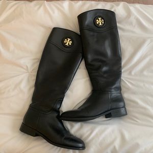 Tory Burch Leather boot